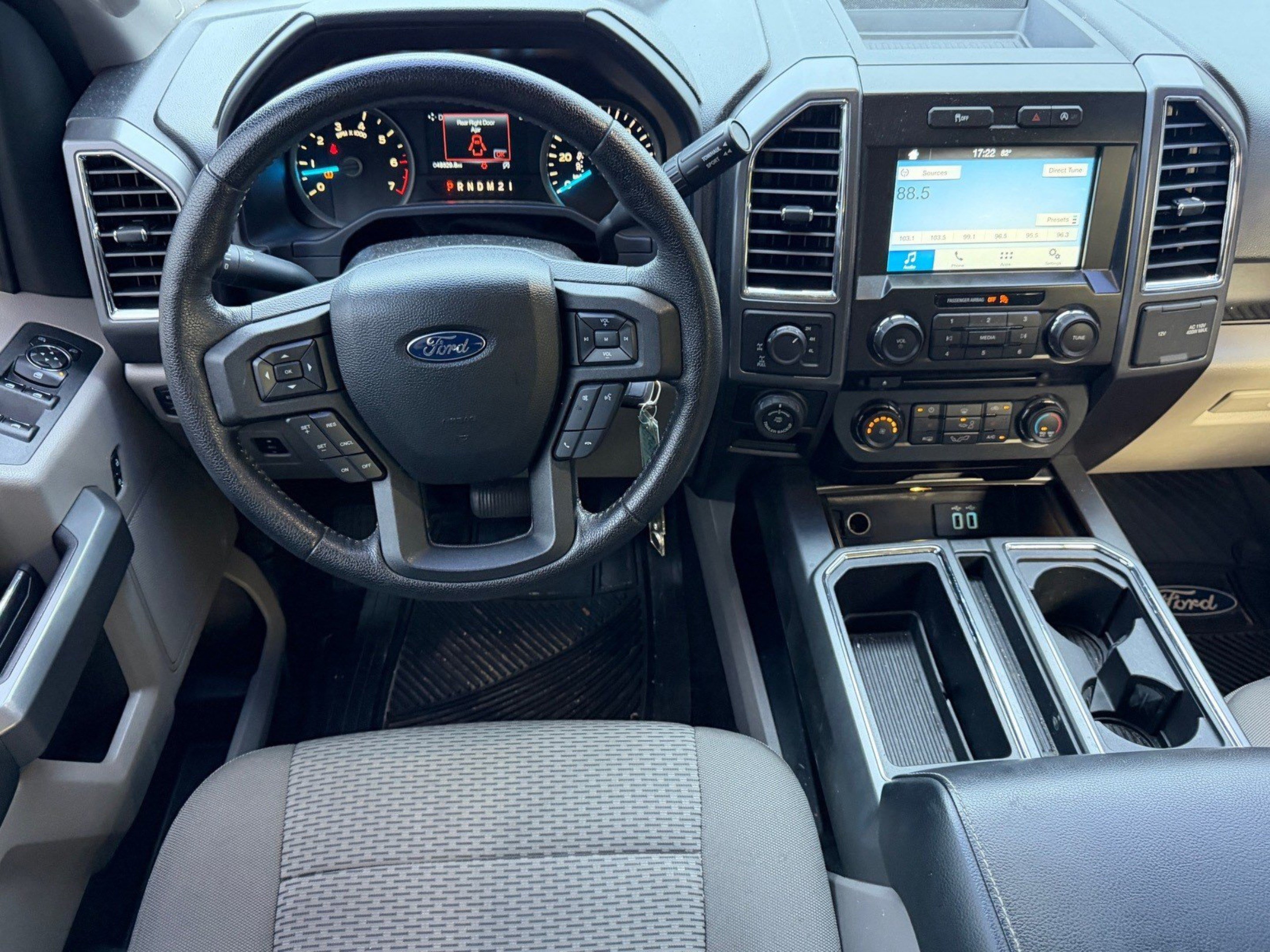 Used 2016 Ford F150 XLT w/ Equipment Group 302A Luxury AWD/4WD image 32