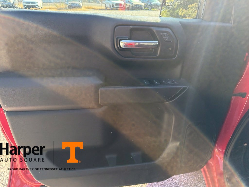 Used 2020 Chevrolet Silverado 1500 Custom w/ Custom Value Package AWD/4WD image 19