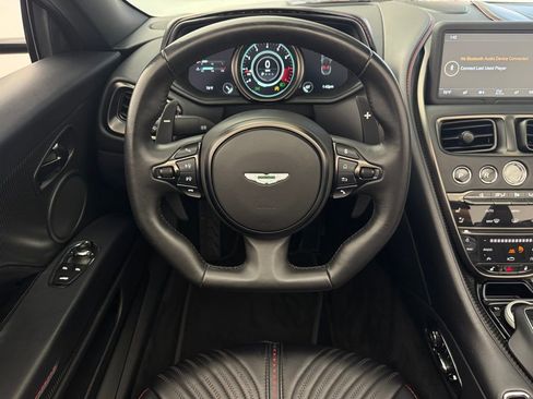 Used 2023 Aston Martin DB11 Volante image 27