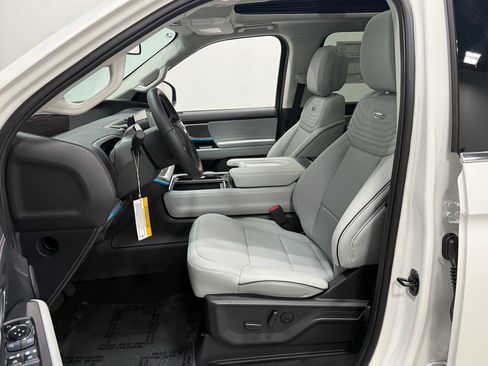 New 2026 Ford Expedition Max Platinum w/ Platinum Ultimate Package image 10