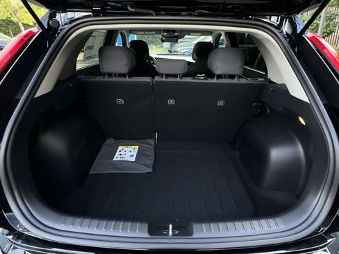 New 2026 Kia Niro LX FWD image 35
