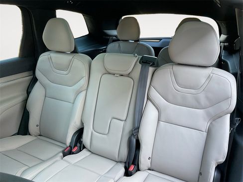 New 2026 Volvo EX90 Ultra image 13