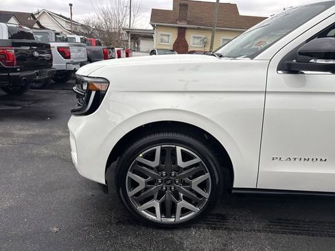 New 2025 Ford Expedition Max Platinum w/ Platinum Ultimate Package AWD/4WD image 9