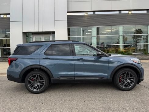 New 2026 Ford Explorer ST-Line w/ ST-Line Street Pack AWD/4WD image 37