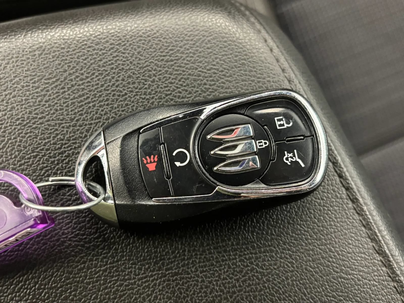 Used 2024 Buick Envista Preferred w/ Convenience I Package FWD image 47