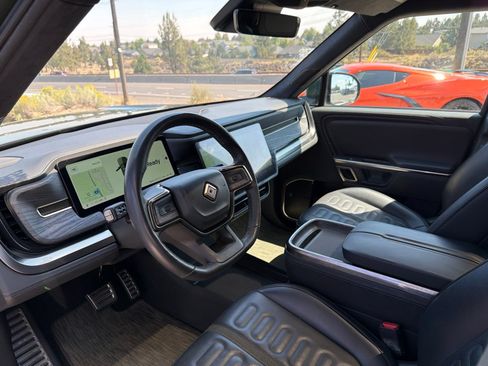 Used 2024 Rivian R1S Adventure Dual AWD/4WD image 21