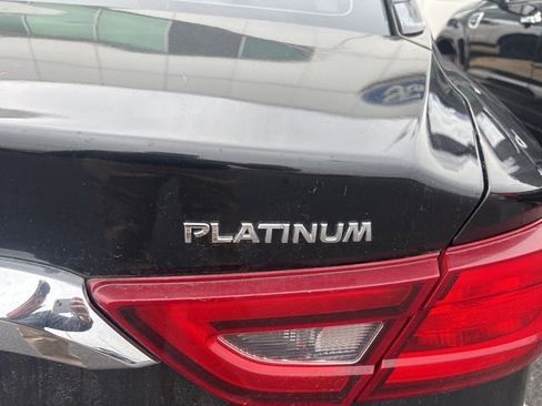 Used 2016 Nissan Maxima Platinum image 11