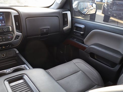 Used 2017 GMC Sierra 1500 SLT w/ SLT Premium Package image 18