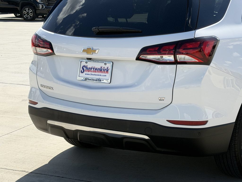 Used 2022 Chevrolet Equinox LT FWD image 6