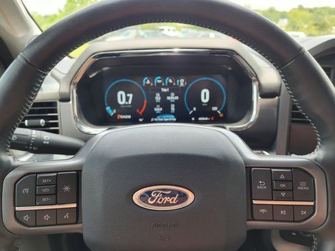 Used 2022 Ford F150 Lariat image 23