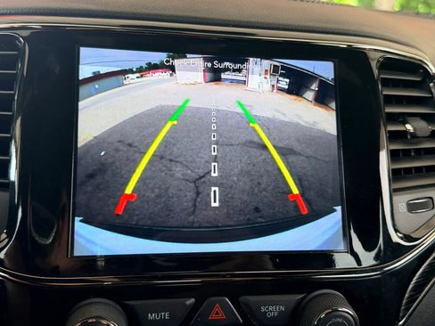 Used 2019 Jeep Grand Cherokee High Altitude AWD/4WD image 15