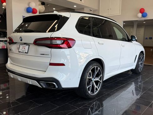Used 2019 BMW X5 xDrive50i w/ M Sport Package AWD/4WD image 6