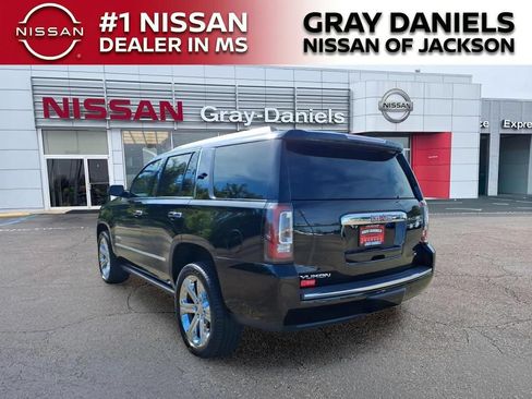 Used 2019 GMC Yukon Denali w/ Denali Ultimate Package RWD image 5