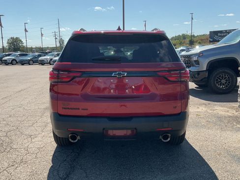 Used 2023 Chevrolet Traverse LT w/ Midnight/Sport Edition AWD/4WD image 6