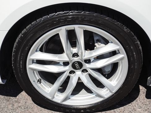 Used 2022 Audi A4 2.0T Premium Plus AWD/4WD image 9