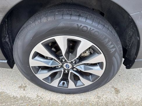 Used 2023 Subaru Outback Touring AWD/4WD image 28