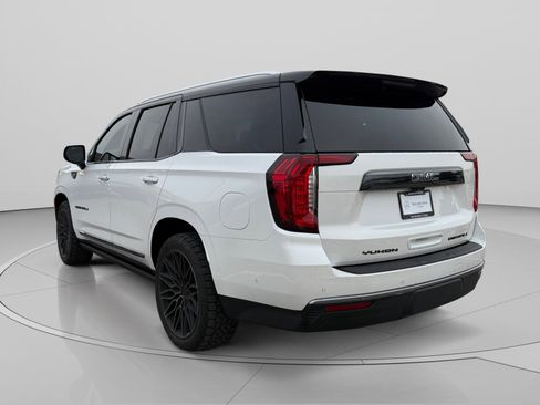 Used 2024 GMC Yukon Denali Ultimate image 3