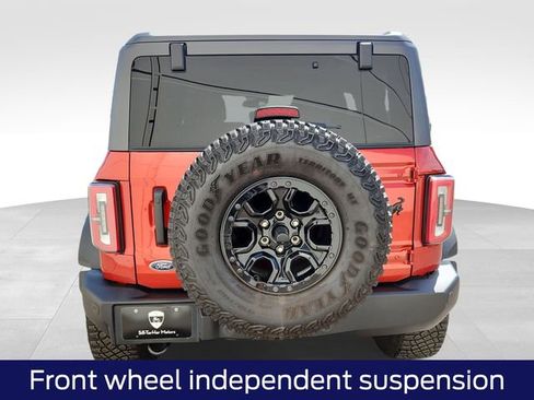 Certified 2024 Ford Bronco Wildtrak image 9