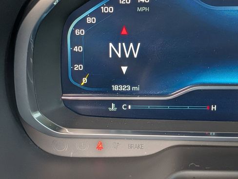 Used 2023 Chevrolet Tahoe Z71 w/ Z71 Off-Road Package image 25