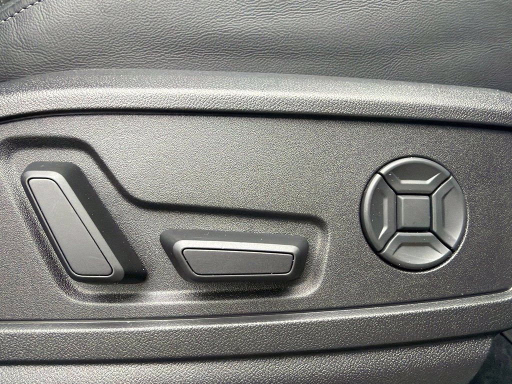 Used 2025 Audi Q5 Premium Plus w/ Premium Plus AWD/4WD image 30