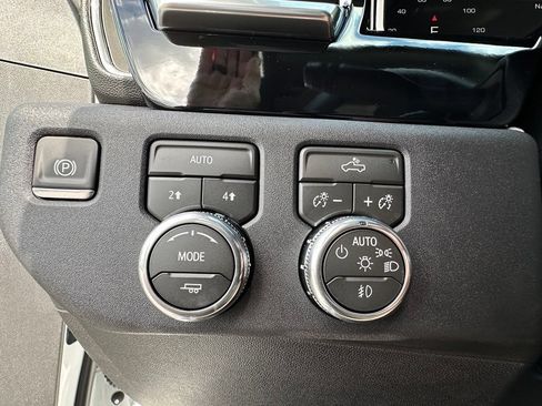 New 2026 GMC Sierra 1500 Elevation AWD/4WD image 35