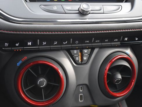 Used 2020 Chevrolet Blazer RS image 12