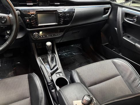 Used 2015 Toyota Corolla S Premium image 34