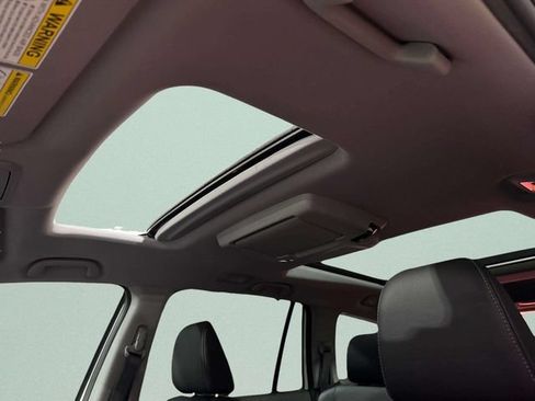 Used 2019 Honda Pilot Elite image 25