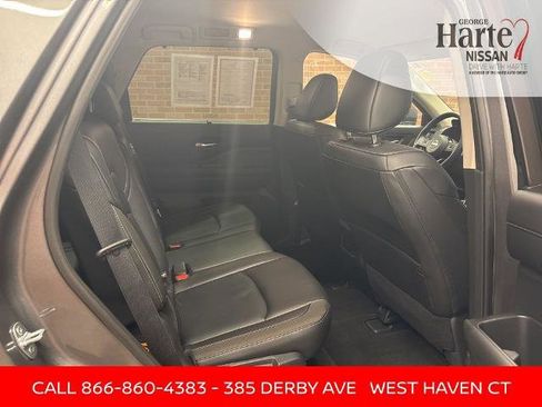 Certified 2023 Nissan Pathfinder SL image 30