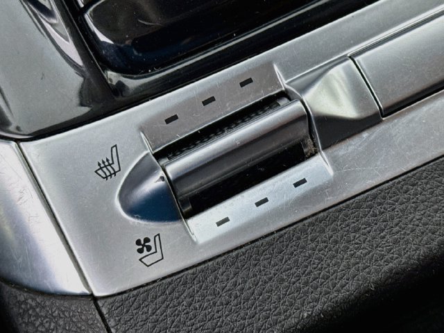 Used 2022 Kia Carnival SX FWD image 21