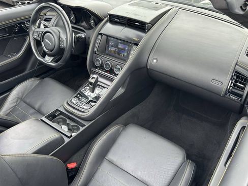 Used 2018 Jaguar F-TYPE 400 Sport RWD image 33