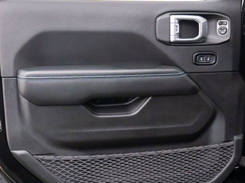 Used 2024 Jeep Wrangler Unlimited Rubicon 4xe image 13