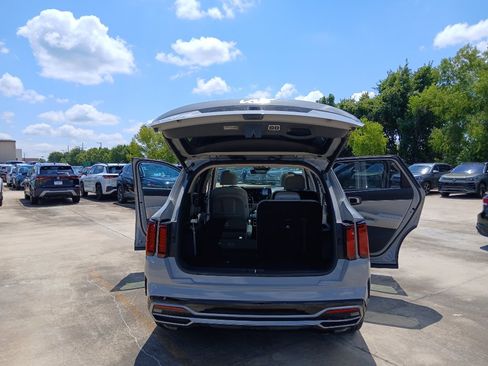 Used 2023 Kia Sorento EX w/ Panoramic Sunroof Package FWD image 25