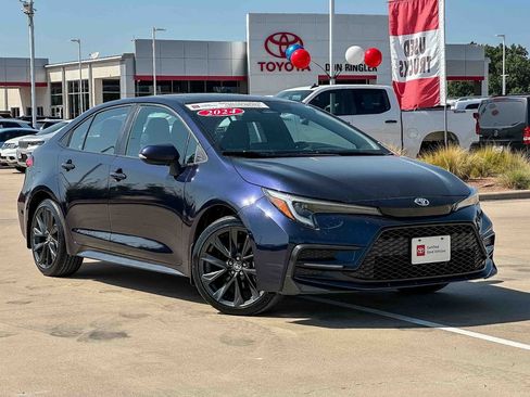 Certified 2024 Toyota Corolla SE w/ SE Premium Package FWD image 1