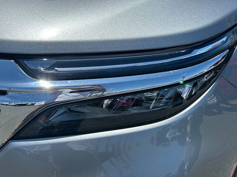 Used 2024 Chevrolet Equinox LT AWD/4WD image 8