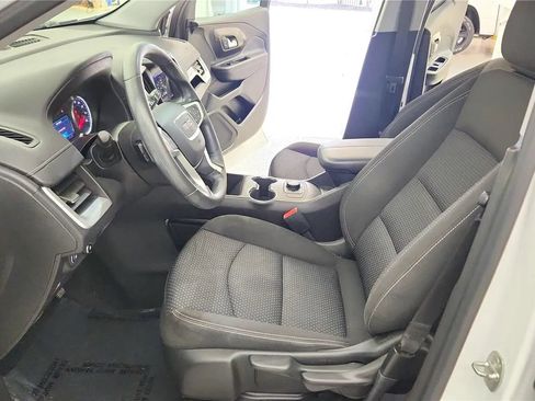 Used 2023 GMC Terrain SLE AWD/4WD image 24