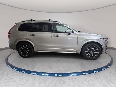 Used 2016 Volvo XC90 T6 Momentum w/ Momentum Plus Package AWD/4WD image 5