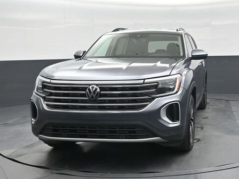 Used 2024 Volkswagen Atlas SE AWD/4WD image 8
