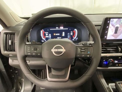 New 2026 Nissan Pathfinder Platinum image 22