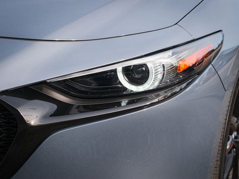 Certified 2025 MAZDA MAZDA3 2.5 S Hatchback w/ Premium Pkg image 6