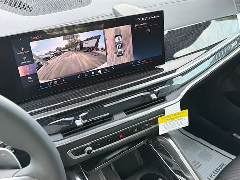 New 2026 BMW X6 xDrive40i w/ Executive Package image 28