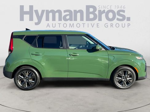 Certified 2020 Kia Soul EX image 2