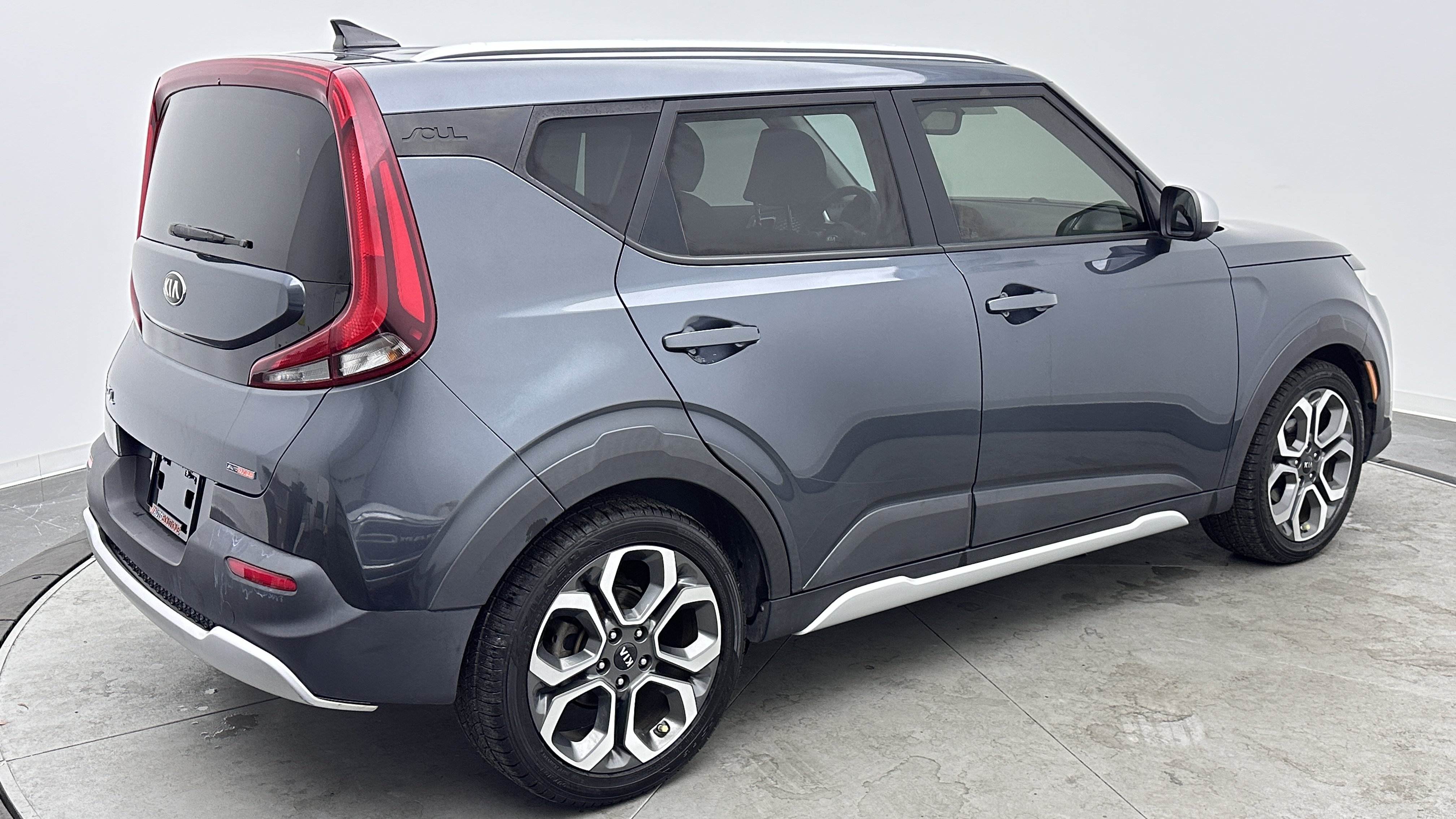 Used 2020 Kia Soul X-Line FWD image 7