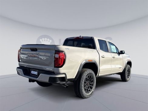 New 2026 GMC Canyon Elevation w/ Convenience Package image 7