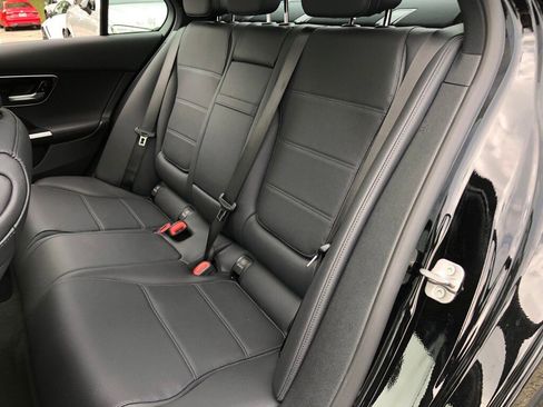 New 2025 Mercedes-Benz C 300 4MATIC Sedan image 33