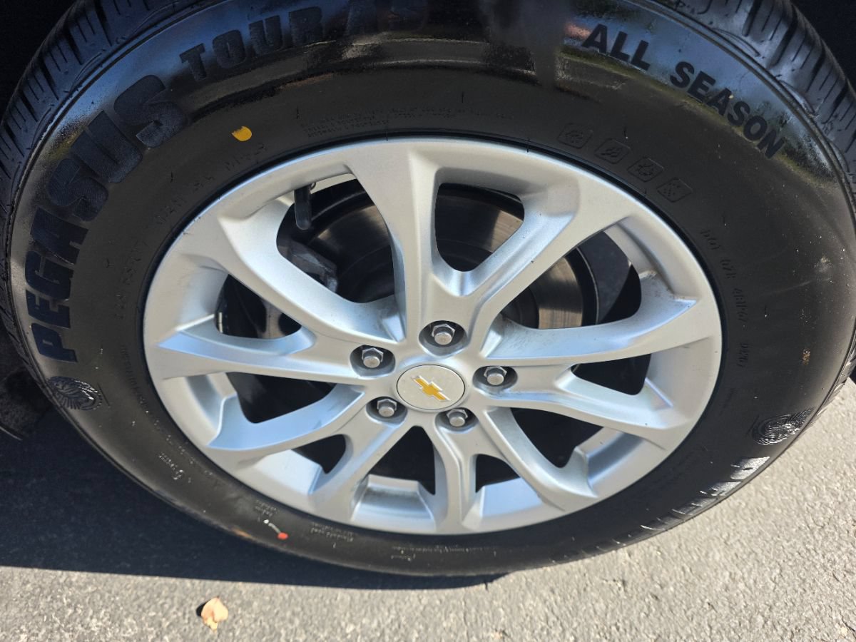 Used 2020 Chevrolet Equinox LS FWD image 11