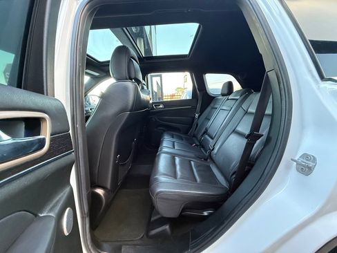 Used 2014 Jeep Grand Cherokee Summit image 17