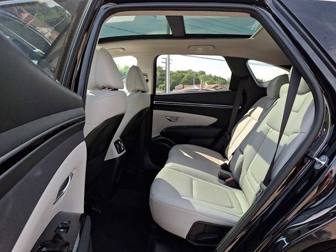 Used 2023 Hyundai Tucson Limited AWD/4WD image 10