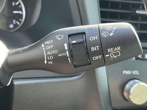 Used 2018 Lexus RX 350L Luxury w/ Accessory Package AWD/4WD image 25