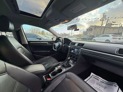 Used 2017 Volkswagen Passat 1.8T SE image 61